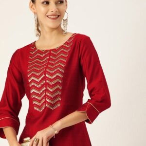 Varanga Women Maroon & Green Solid Straight Kurta